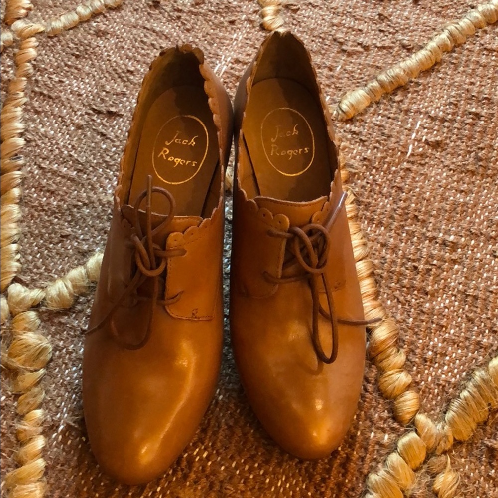 NWOT Jack Rogers laceup mule. Size 8.